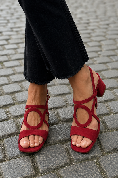 Sandalias con punta cuadrada y corte redondo