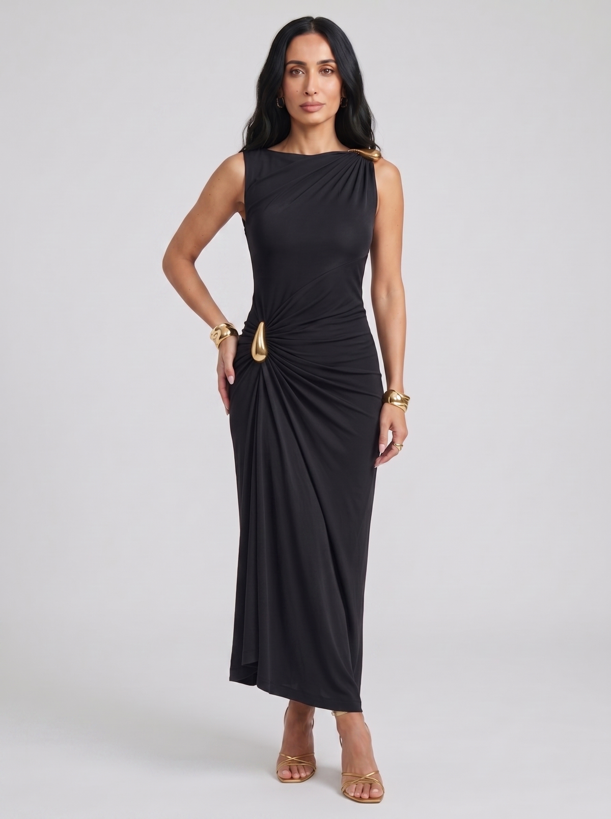 Cinthia | Abito elegante con ganci dorati