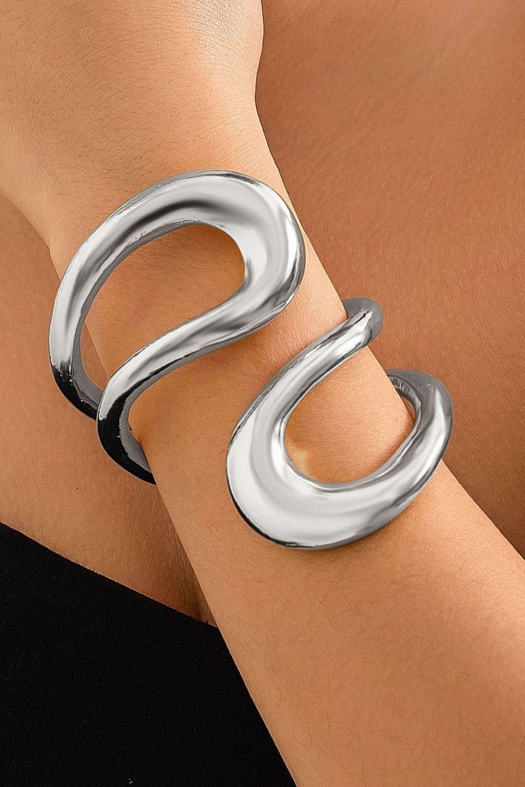 Laia | Pulsera Rígida Asimétrica Mujer Escultórica